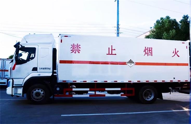 中港危險品車28臺 中港危險品車28臺